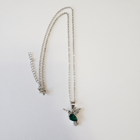 Silver tone Fashion Crystal Hummingbird Pendant Necklace Exquisite Shiny Zircon - Picture 7 of 10